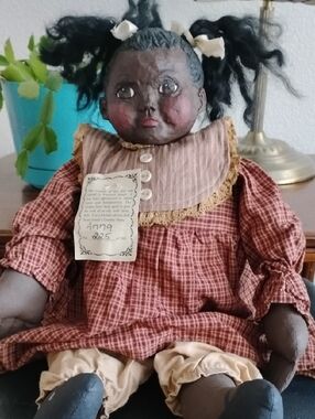 Limited edition primitive folk art doll by Maynard Arnett from Arnett’s Country